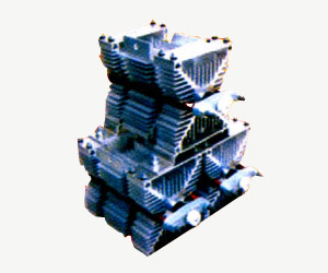 NX系列UPS(250~800kVA)